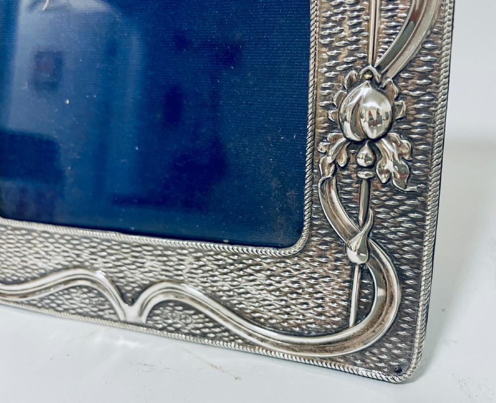 Art Nouveau Silver Photo Frame View II