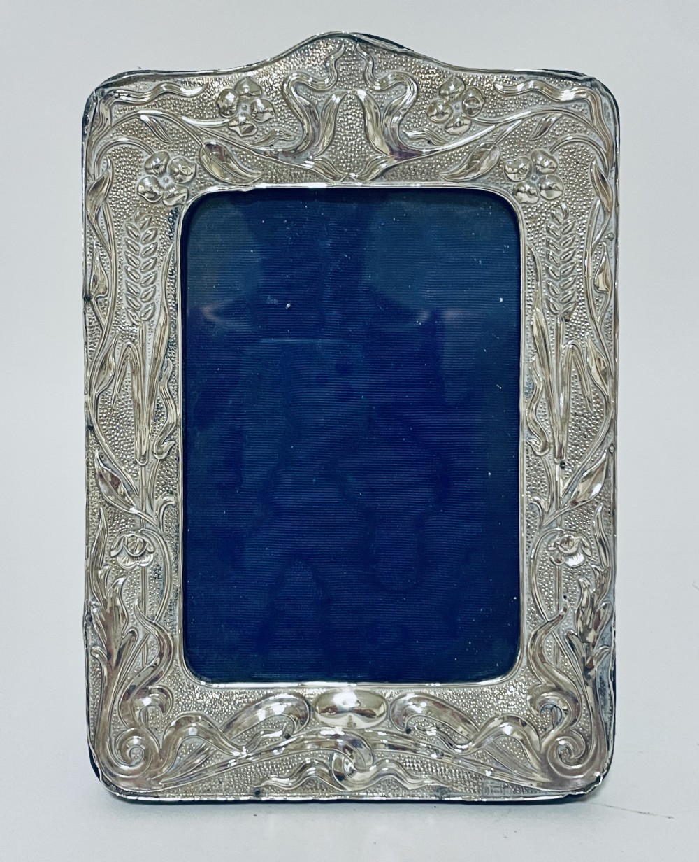 Art Nouveau Silver Photo Frame