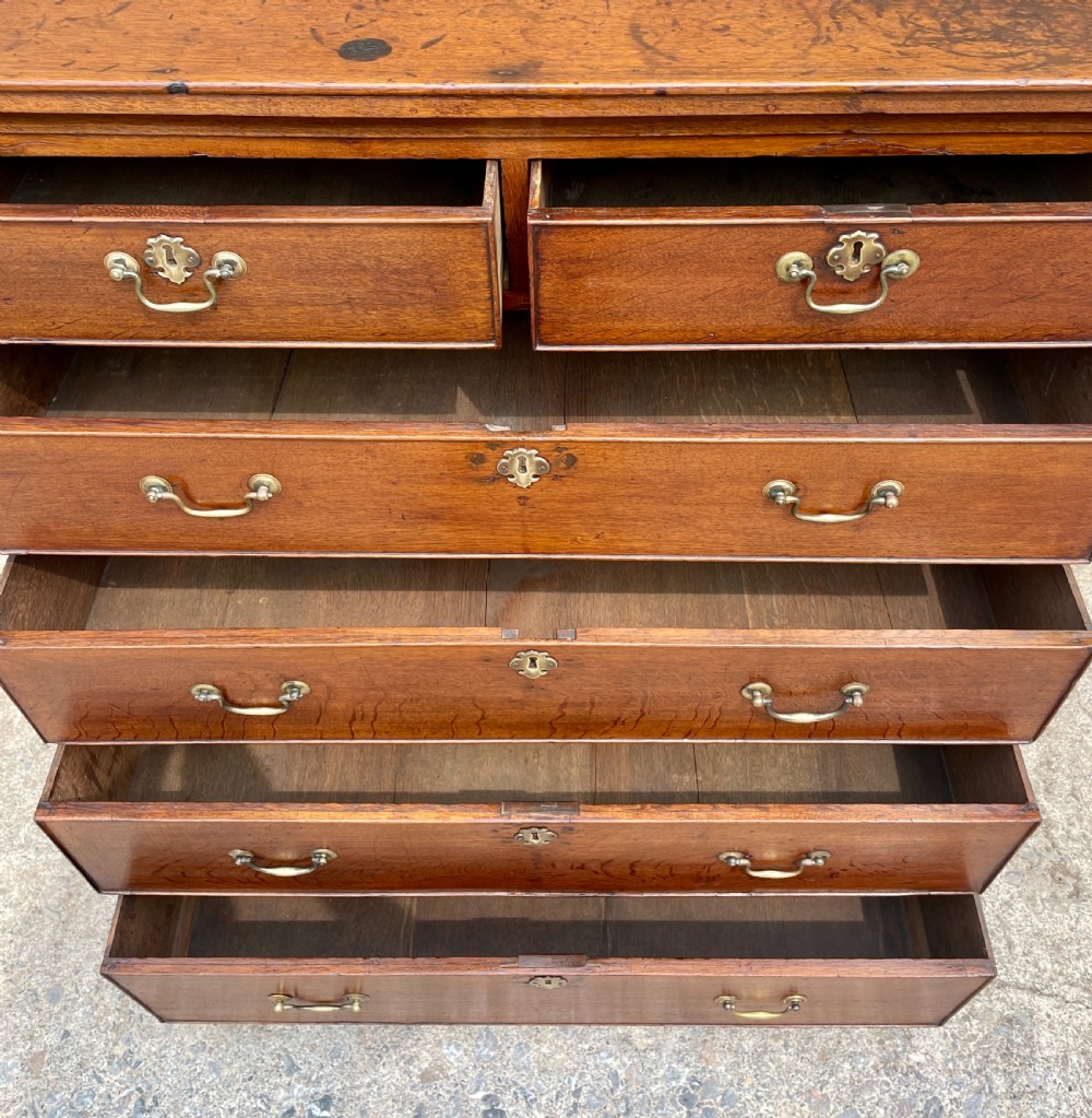 Large Georgian Oak Chest of Drawers View XV