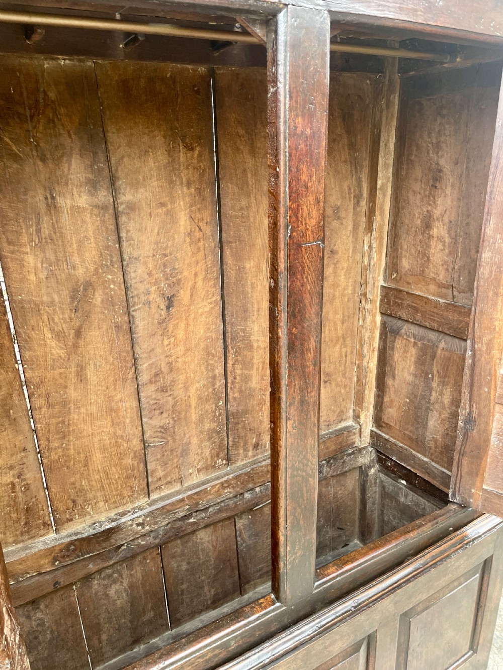 Early 18th Century Oak Livery Cupboard View XVIII