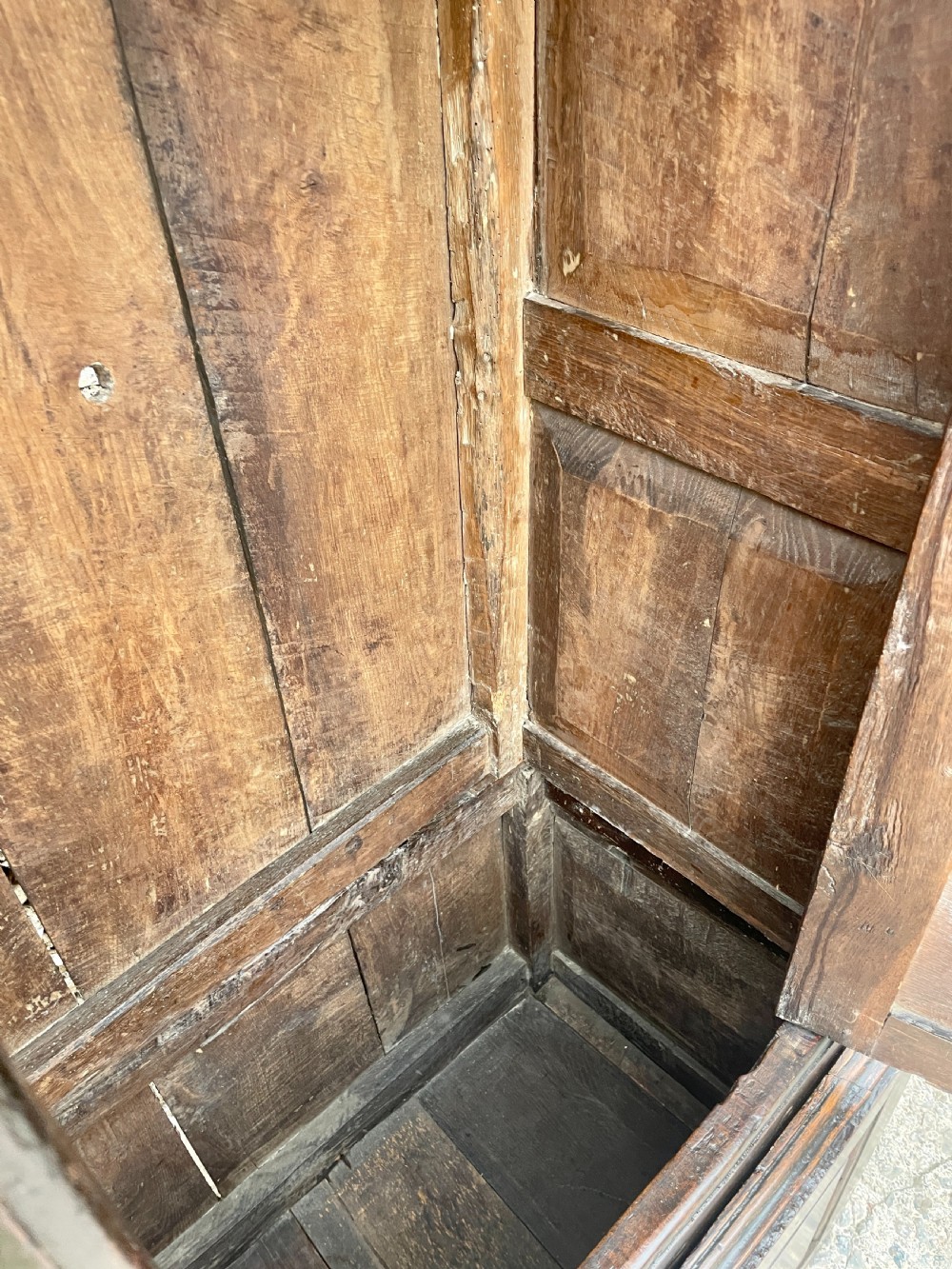 Early 18th Century Oak Livery Cupboard View XX