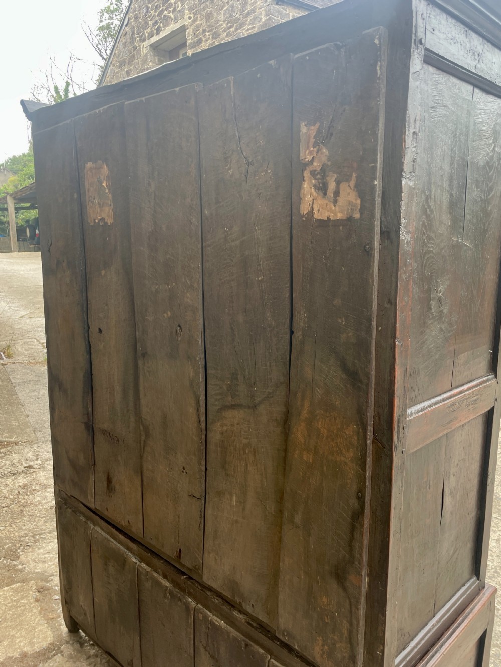 Early 18th Century Oak Livery Cupboard View XXIX