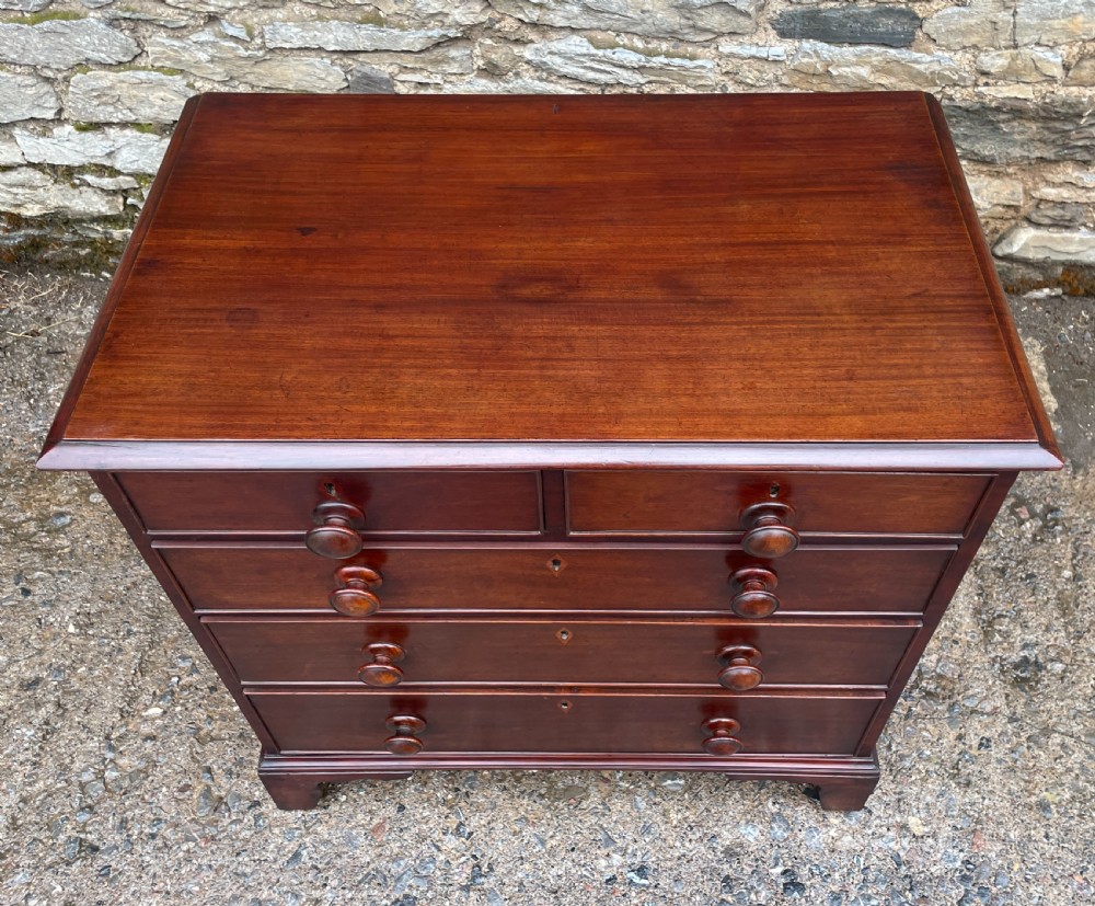 Small Georgian Mahogany Chest of Drawers View XI