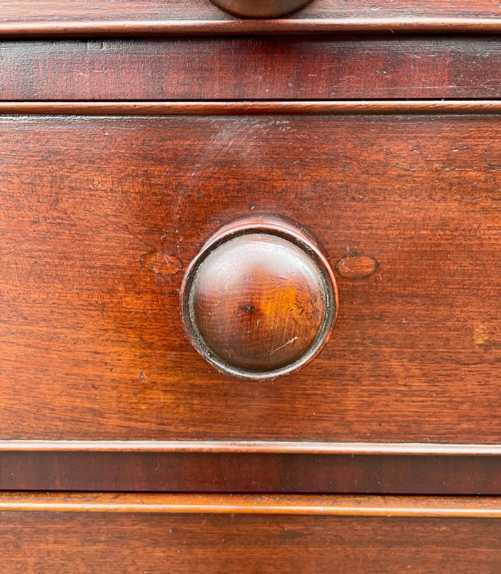 Small Georgian Mahogany Chest of Drawers View XIX