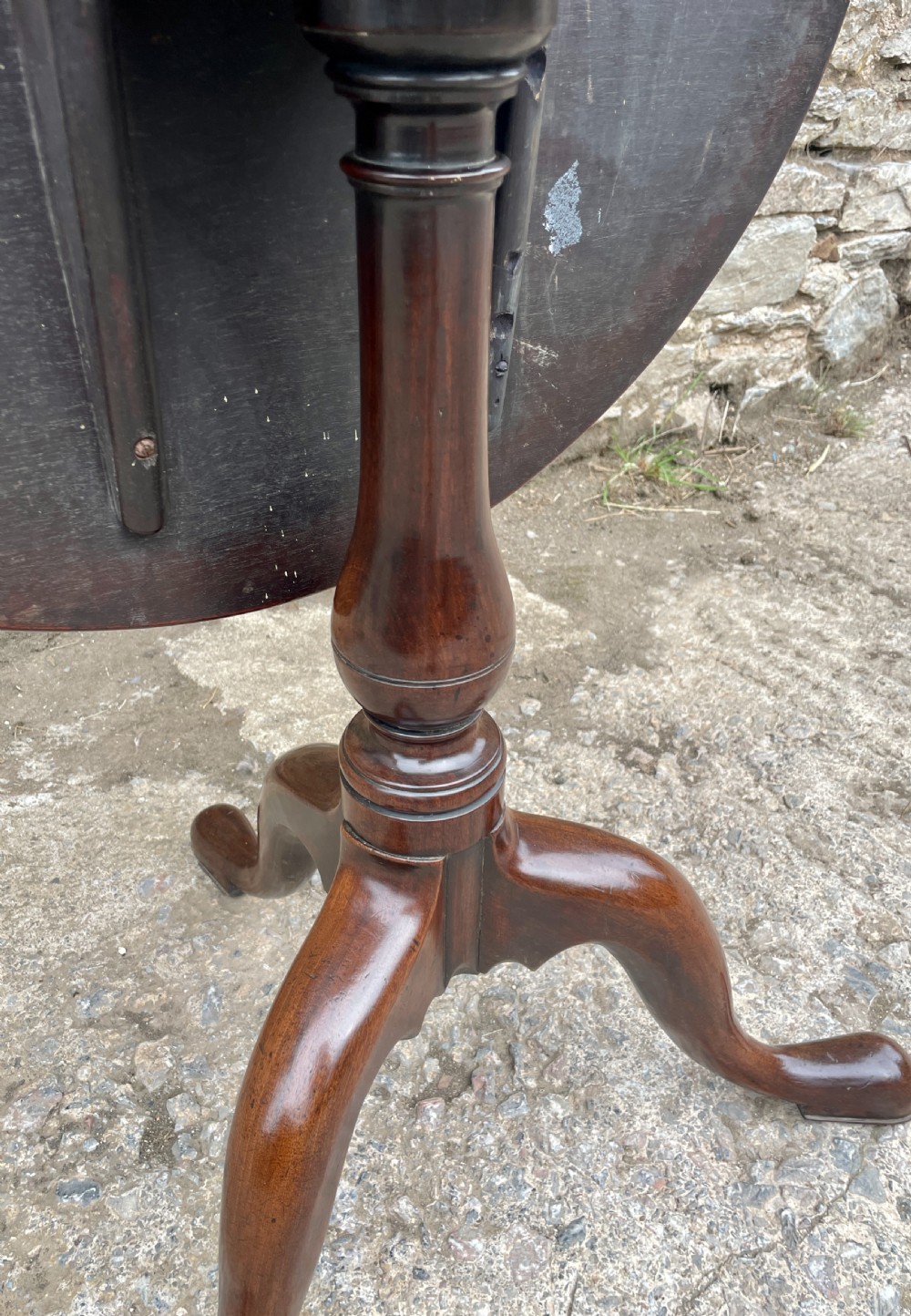 Georgian Mahogany Tilt Top Occasional Table View XVIII