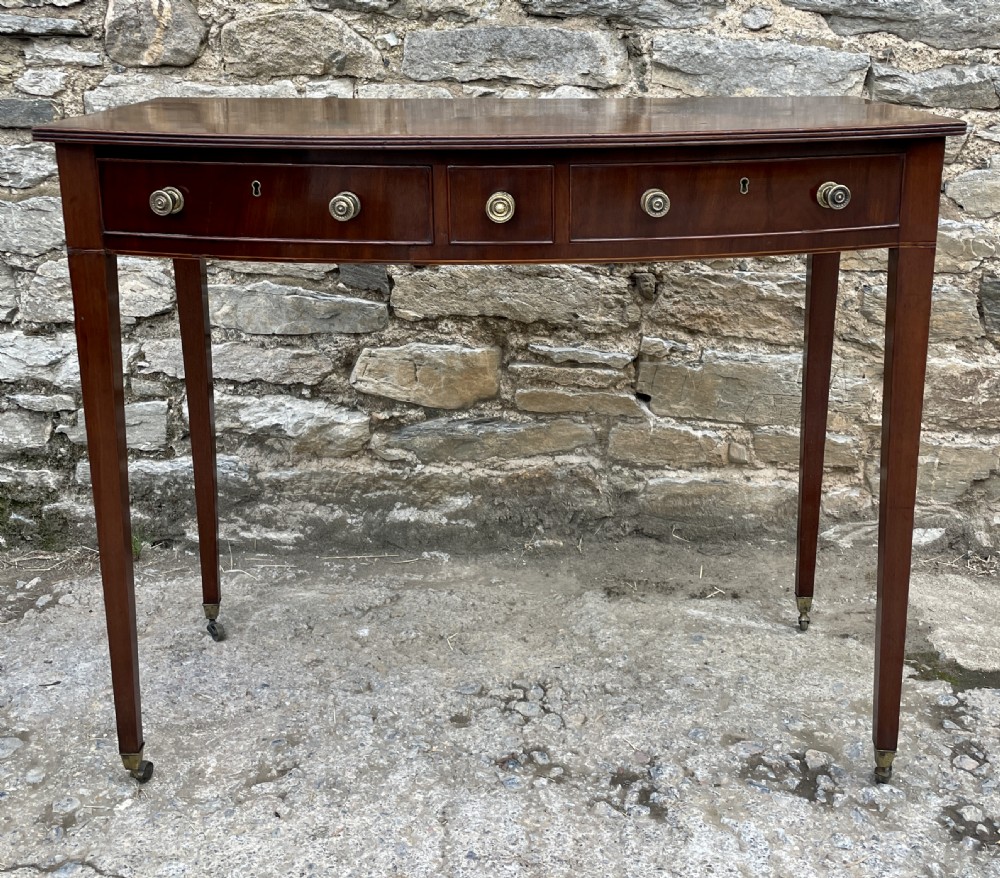 Georgian Mahogany Bow Front Table