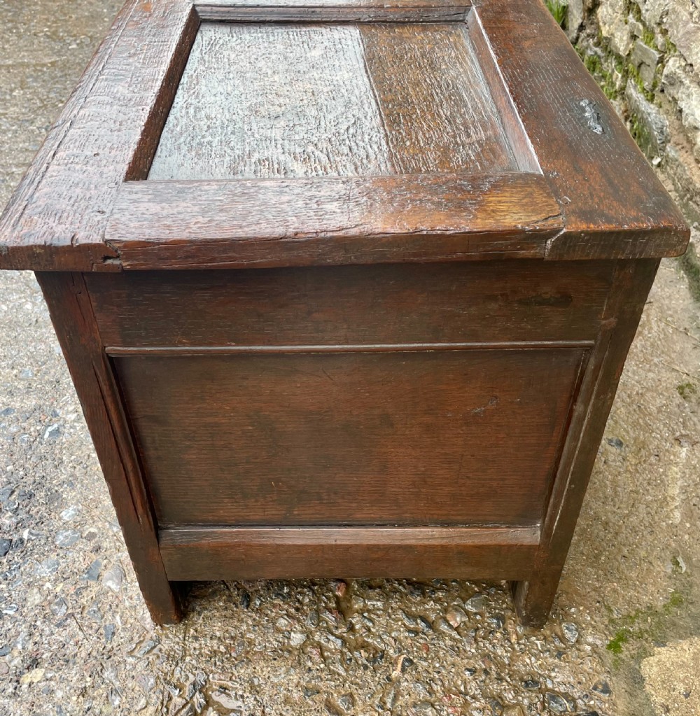 18th Century Oak Coffer View XI
