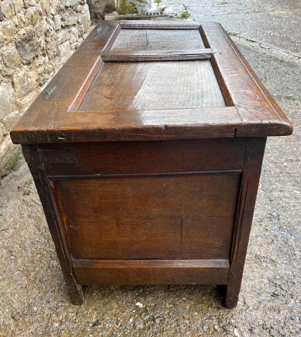 18th Century Oak Coffer View XII