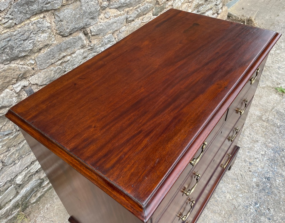 Georgian Mahogany Chest of Drawers View XVII