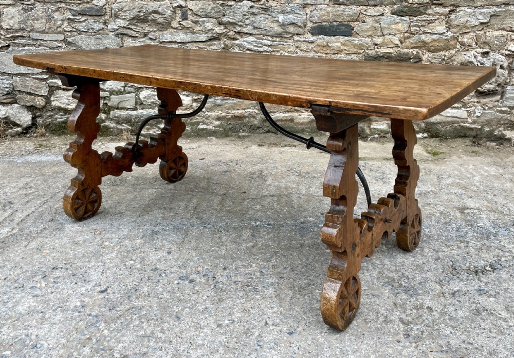 18th Century Spanish Walnut Table View VII