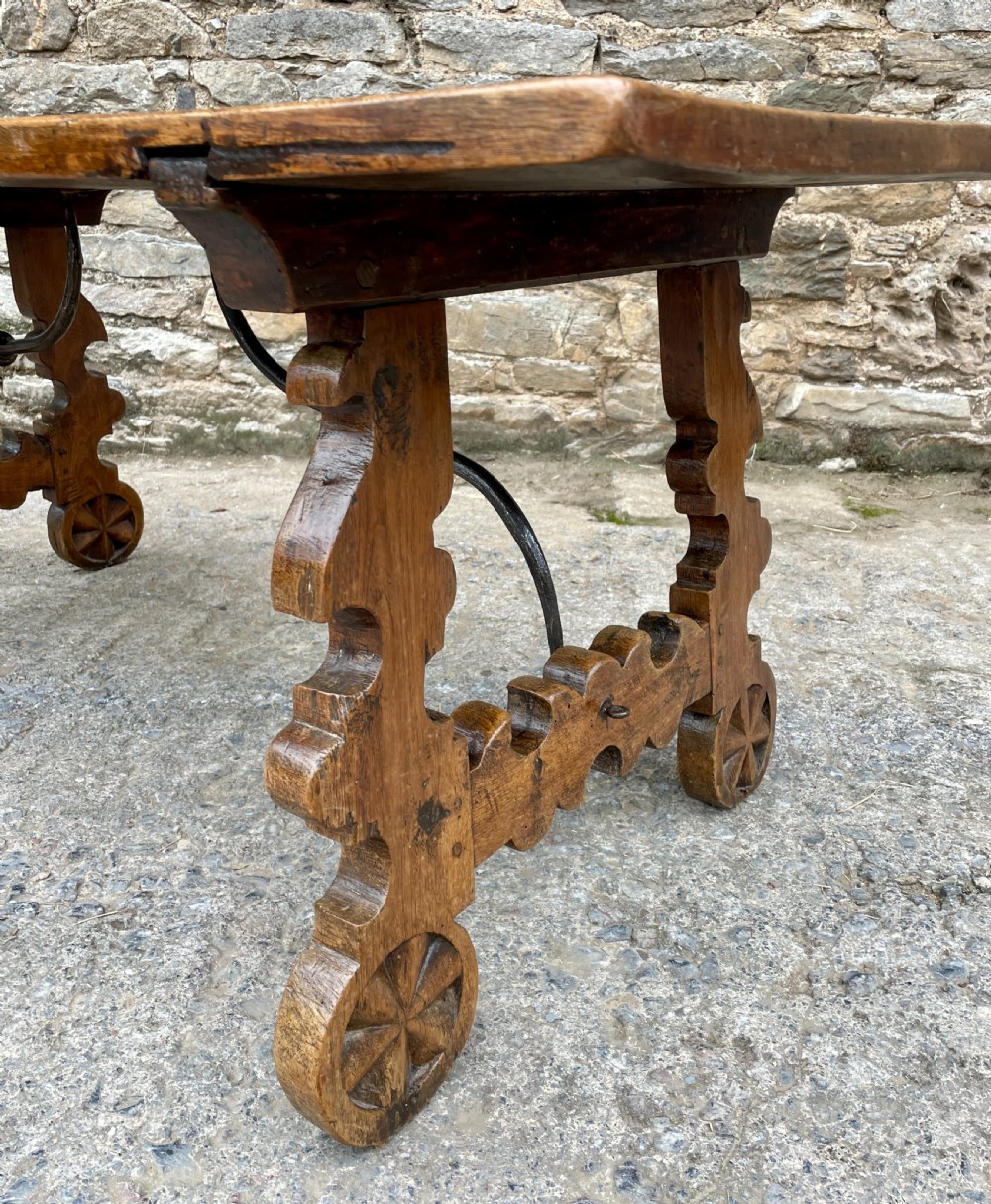 18th Century Spanish Walnut Table View VIII