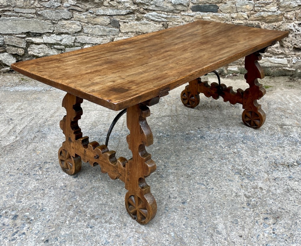 18th Century Spanish Walnut Table View XXVII