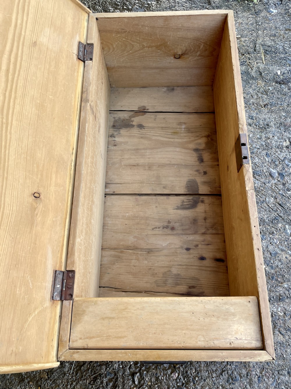 Antique Stripped Pine Blanket Box View XVI