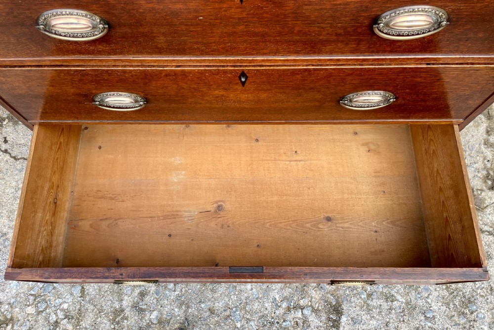Large Georgian Oak Chest of Drawers View XIII