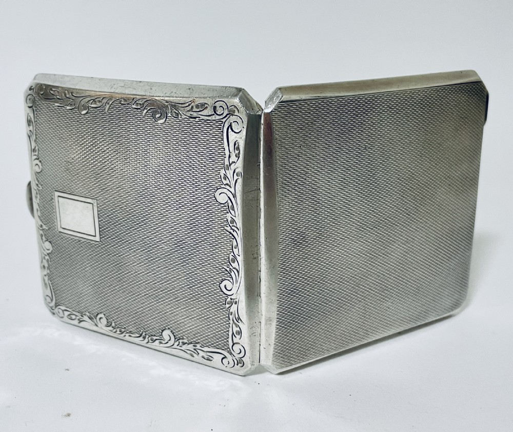 Silver Compact View XI
