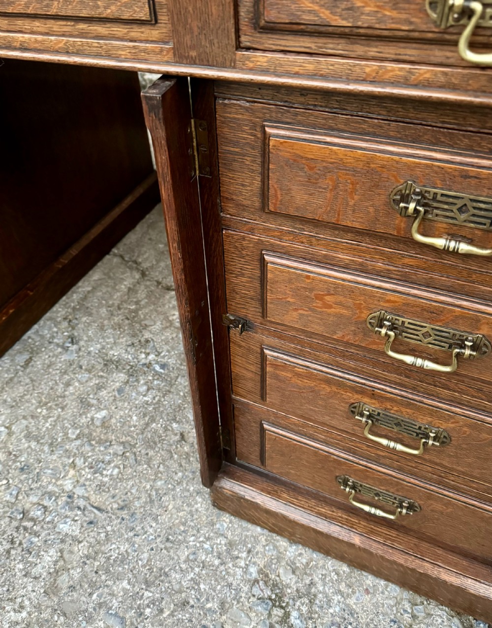 Large Edwardian Oak Partners Desk View XVI
