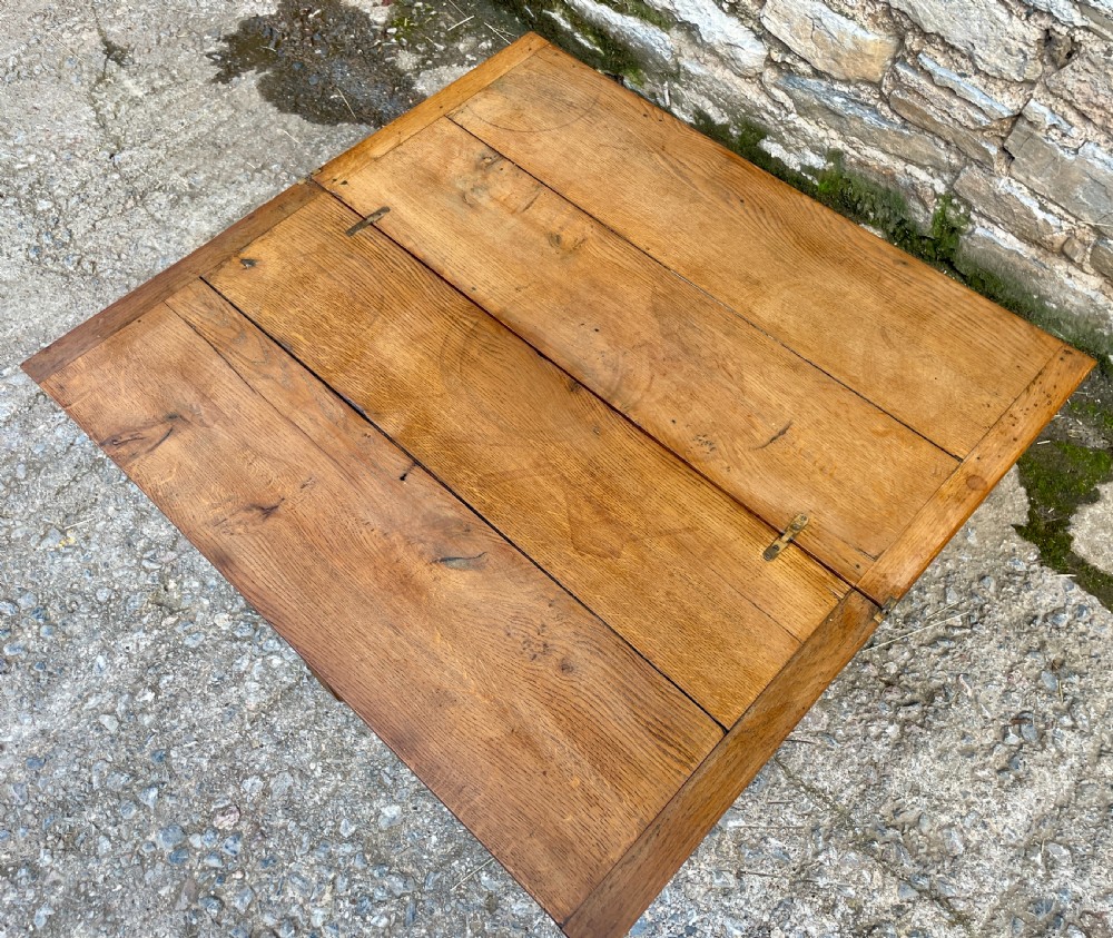 Antique Oak Fold-Over Coffee Table View XIX