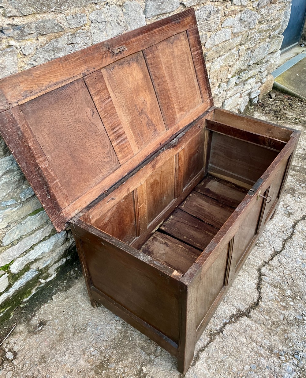 18th Century Oak Panelled Coffer View XIII
