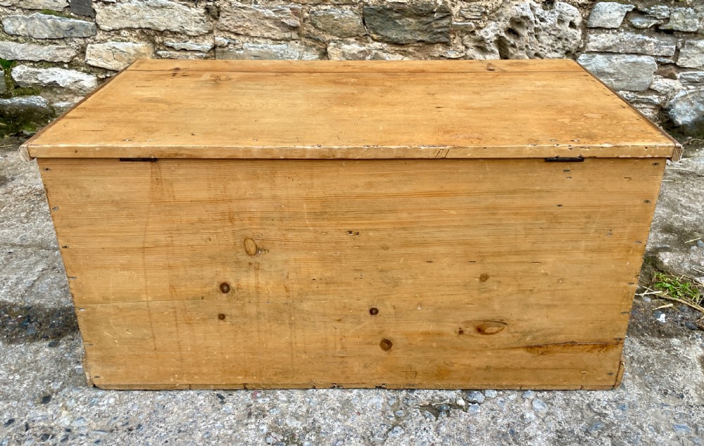 Antique Pine Blanket Box View XVI