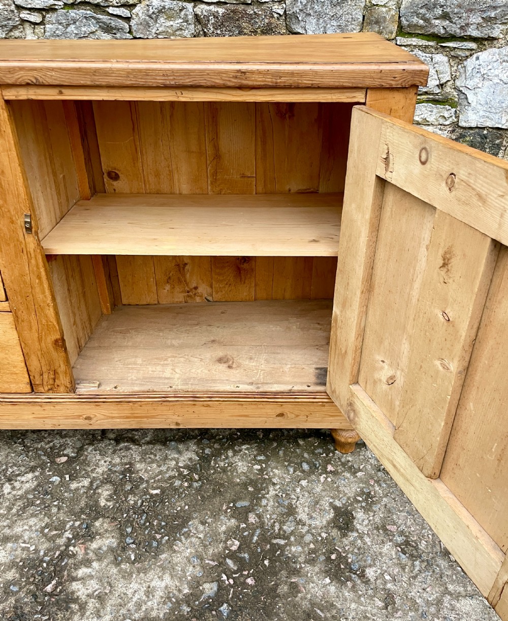 Antique Pine Sideboard View XIII