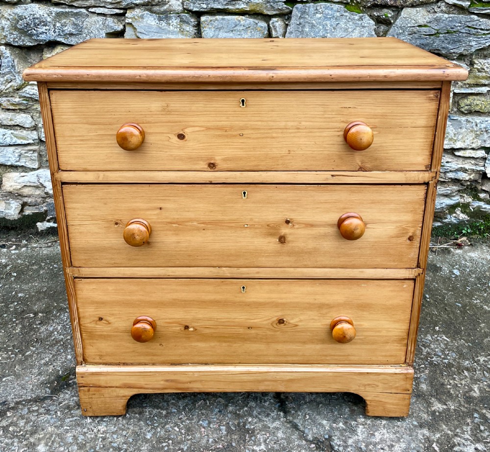 Small Antique Pine Chest of Drawers