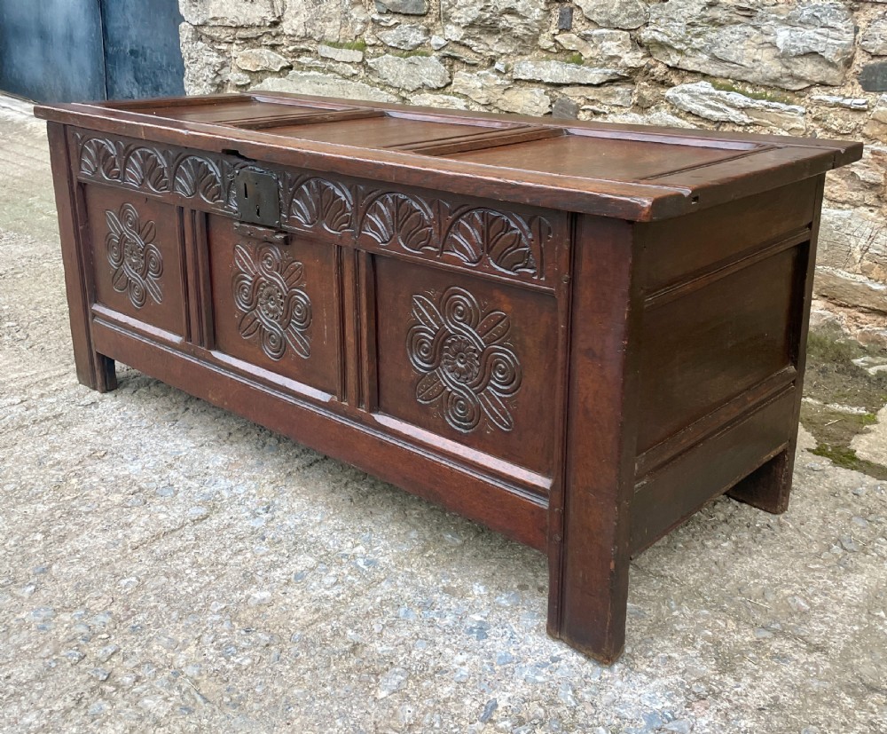 18th Century Oak Coffer View VIII