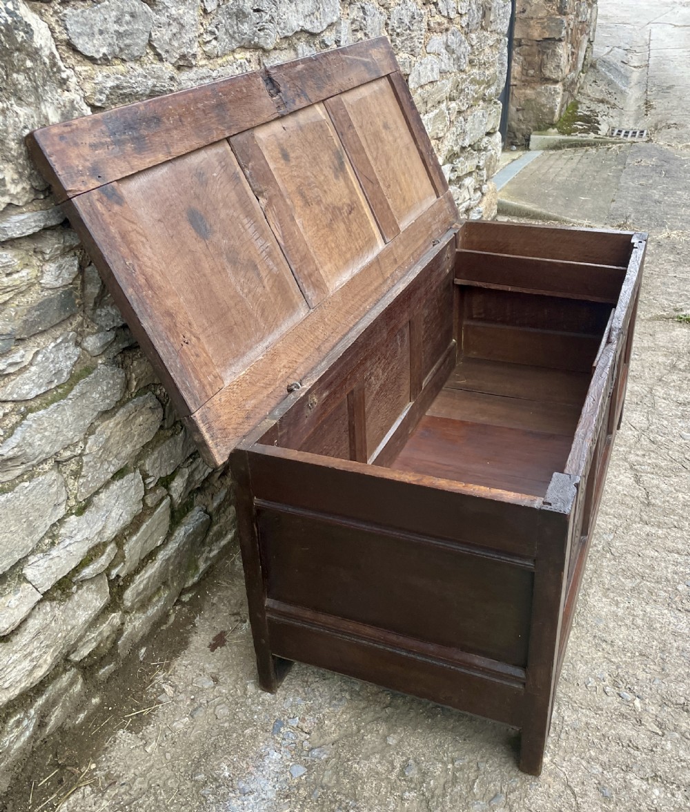 18th Century Oak Coffer View XXII