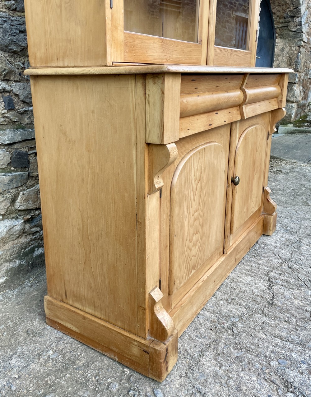 Antique Pine Dresser View XI