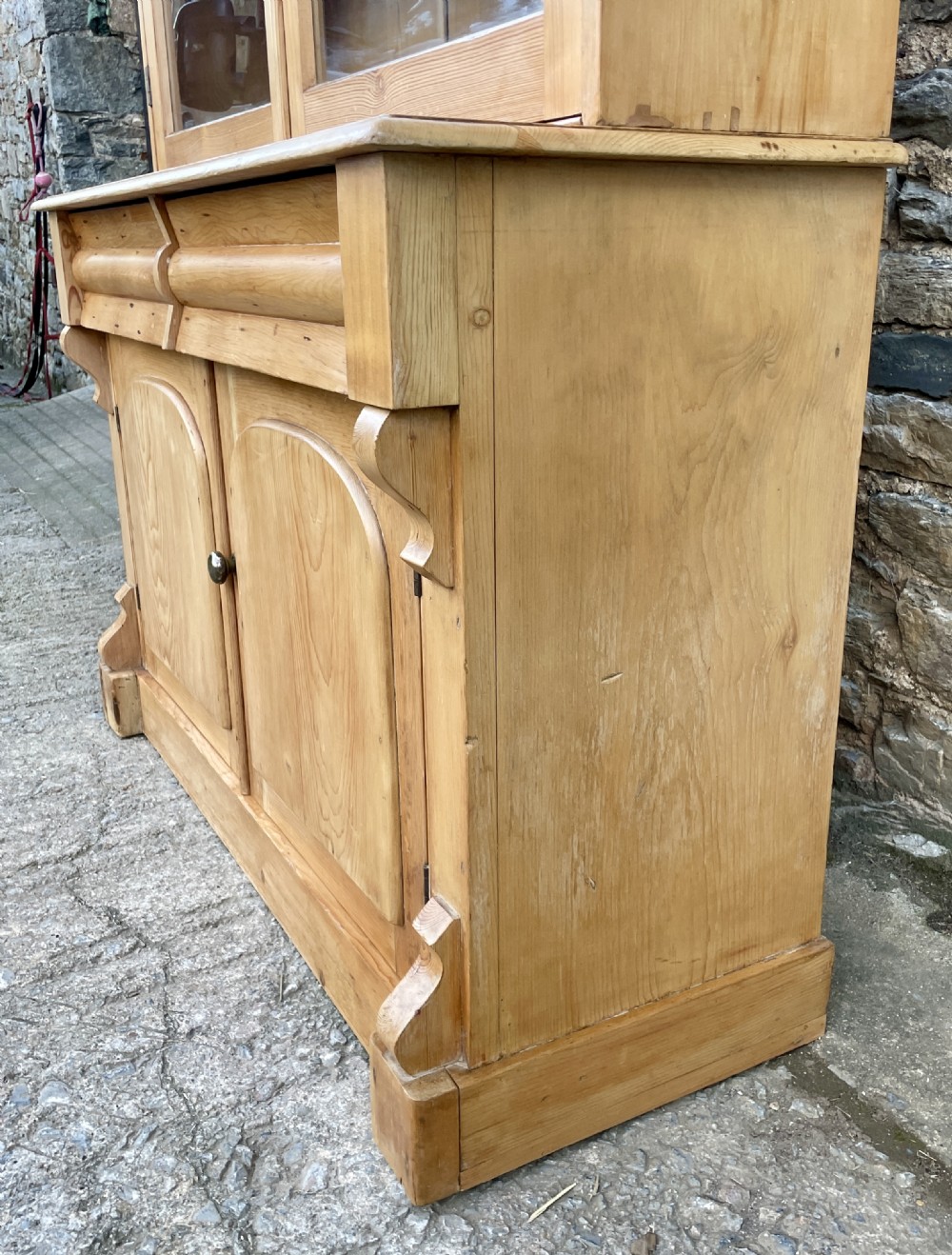 Antique Pine Dresser View XXIII