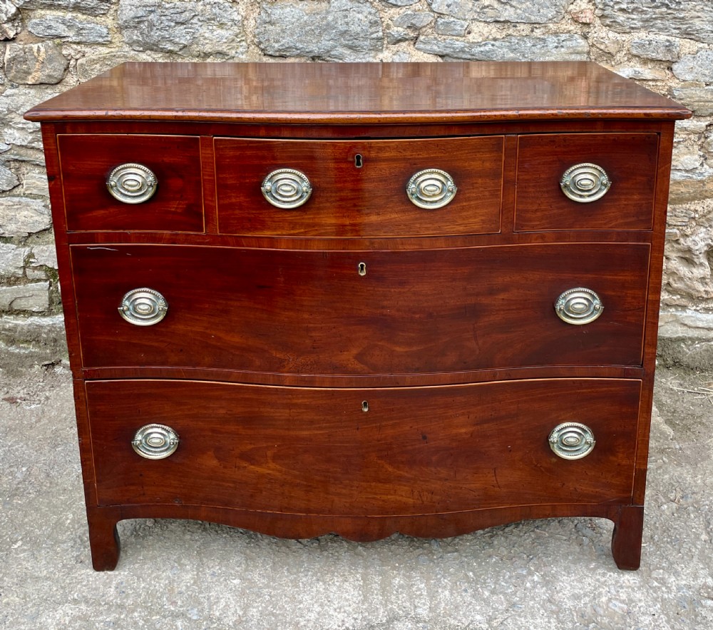 Georgian Mahogany Serpentine Chest of Drawers