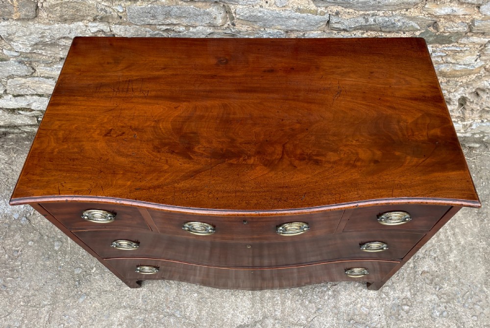 Georgian Mahogany Serpentine Chest of Drawers View XII
