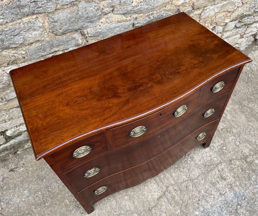 Georgian Mahogany Serpentine Chest of Drawers View XIII