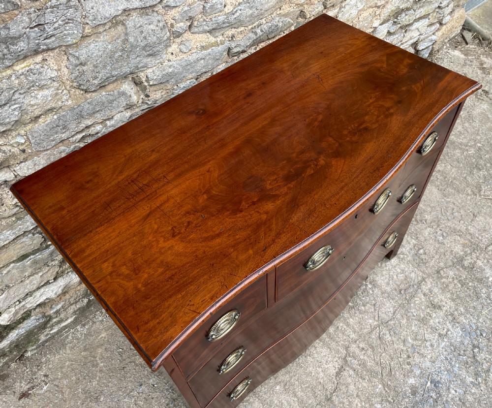 Georgian Mahogany Serpentine Chest of Drawers View XIV