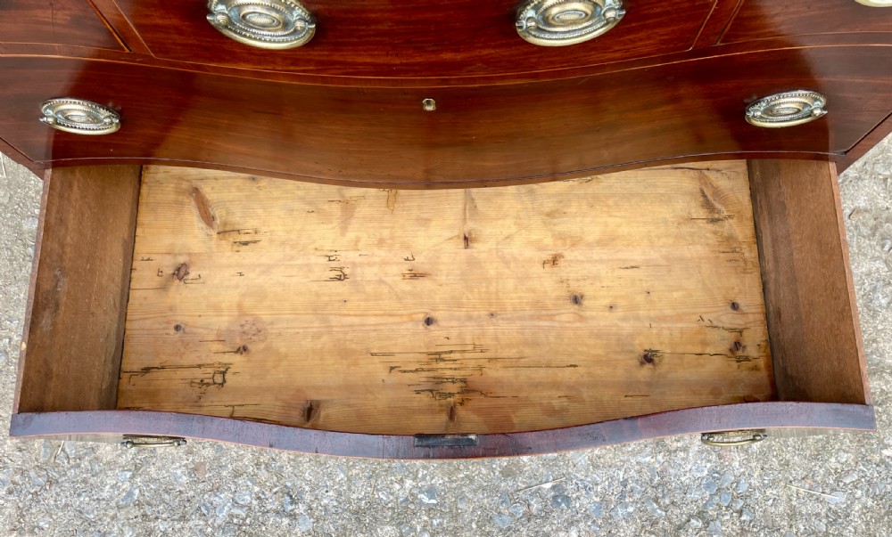 Georgian Mahogany Serpentine Chest of Drawers View XVII