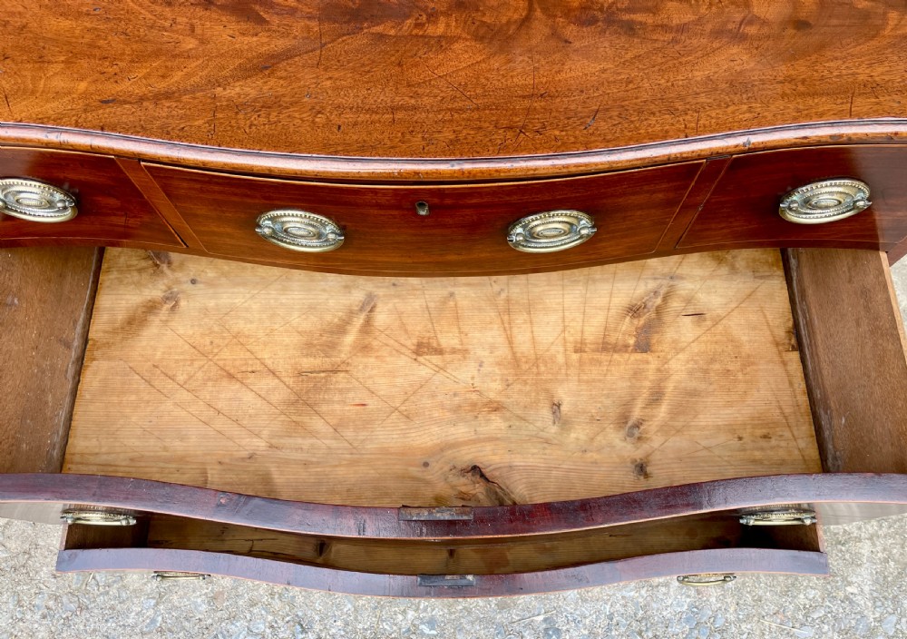 Georgian Mahogany Serpentine Chest of Drawers View XIX