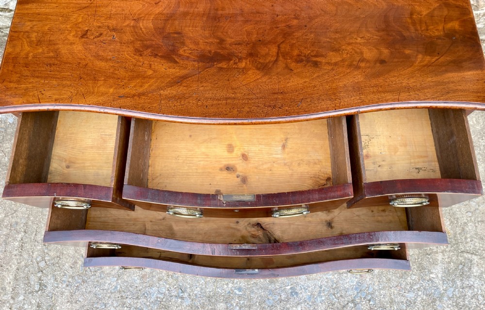 Georgian Mahogany Serpentine Chest of Drawers View XX