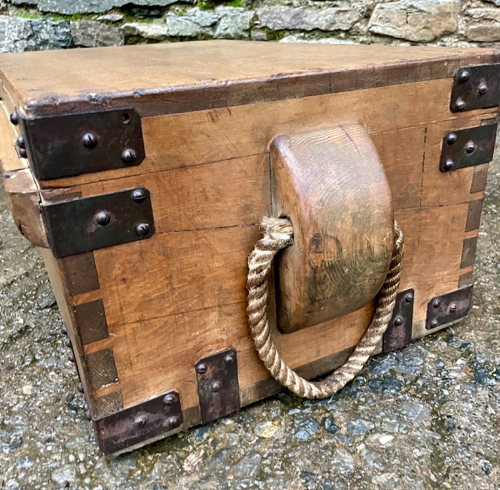Antique 1914 Military Pine Chest View XVII