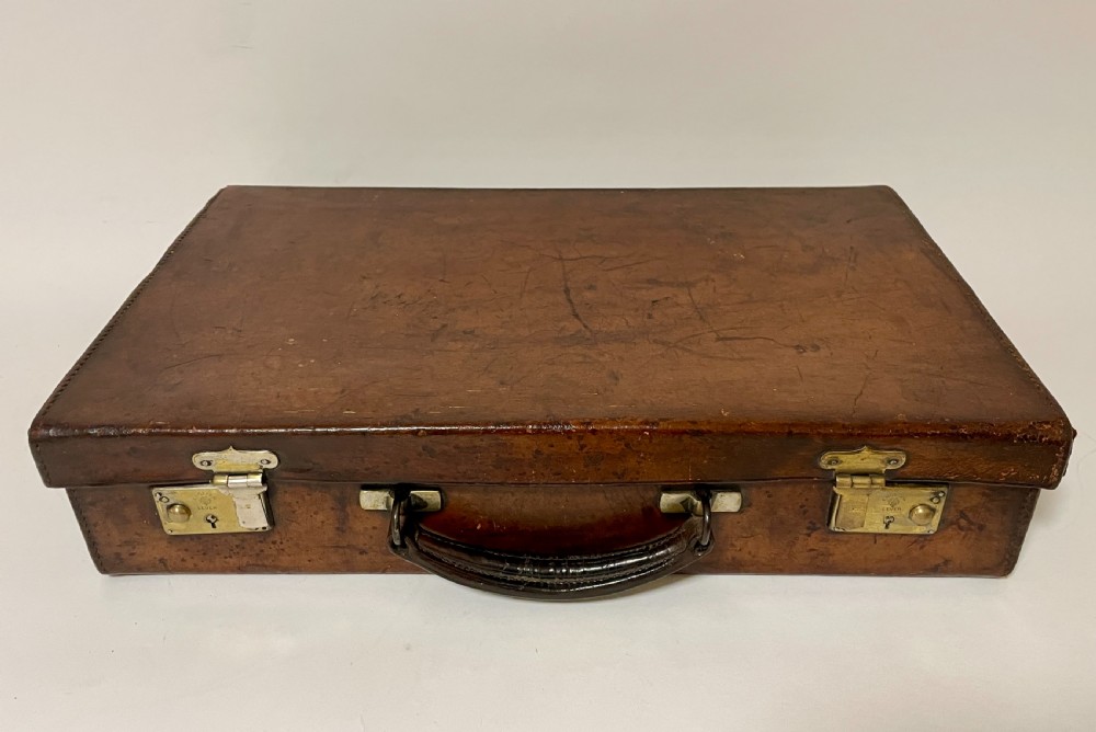 Antique Leather Case