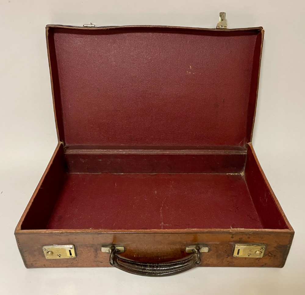 Antique Leather Case View XVI