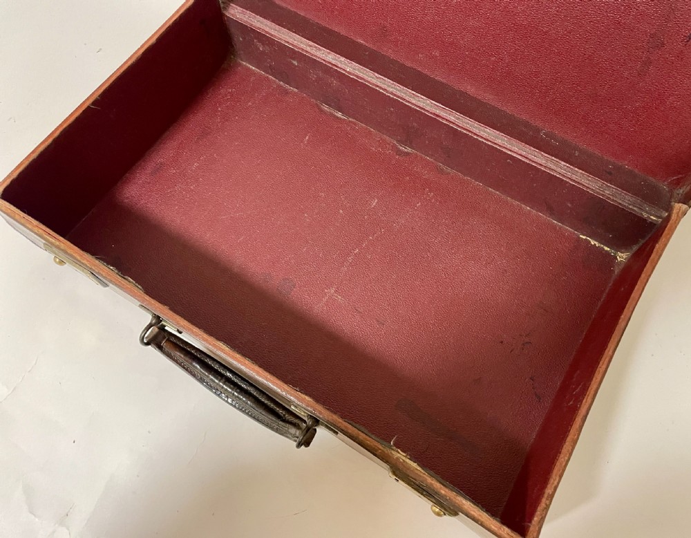 Antique Leather Case View XVII