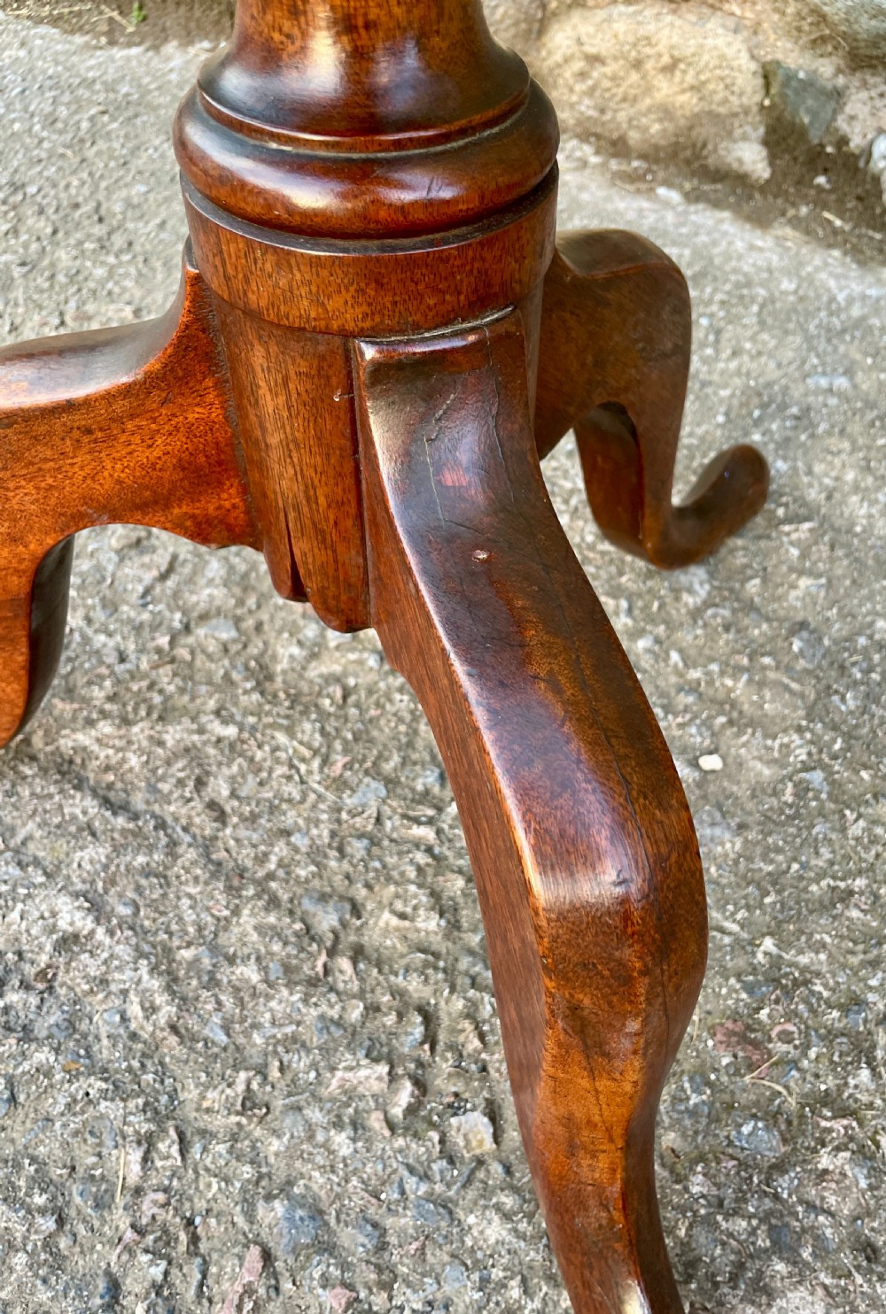Georgian Mahogany Tilt Top Occasional Table View XIX
