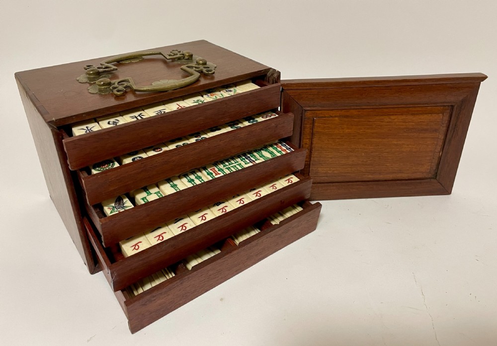 Vintage Bone and Bamboo Mahjong Set View XIV
