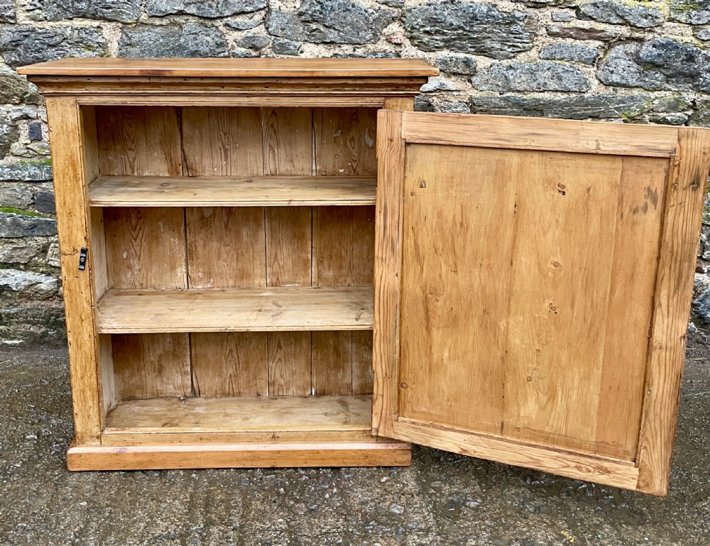 Small Antique Pine Cupboard View VII