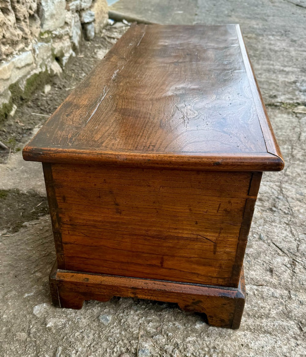 Georgian Elm Blanket Box View V