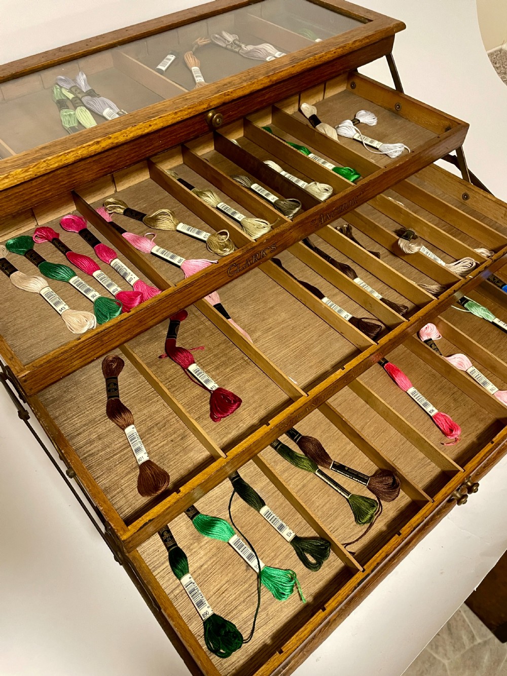 Clark's Anchor Cantilever Sewing Thread Box View XI