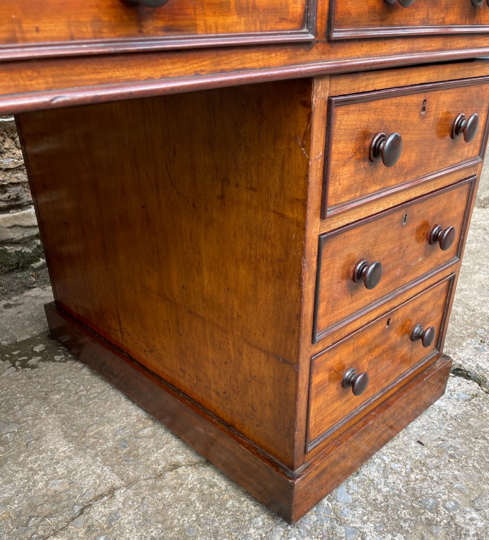 Victorian Mahogany Cylinder Roll Top Desk View XIV