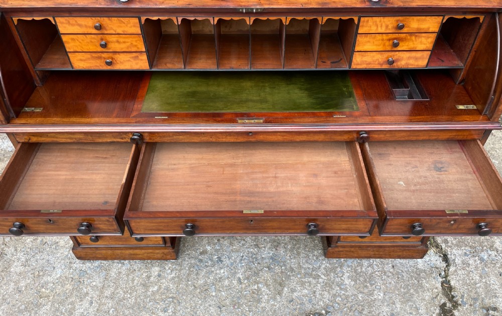 Victorian Mahogany Cylinder Roll Top Desk View XV