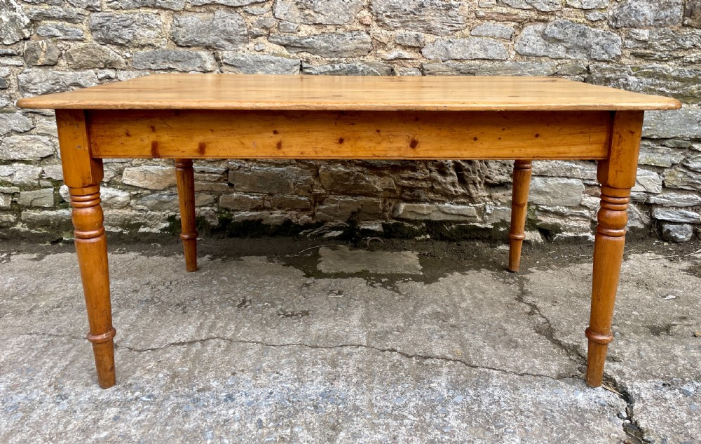 Large Victorian Pine Farmhouse Table View II