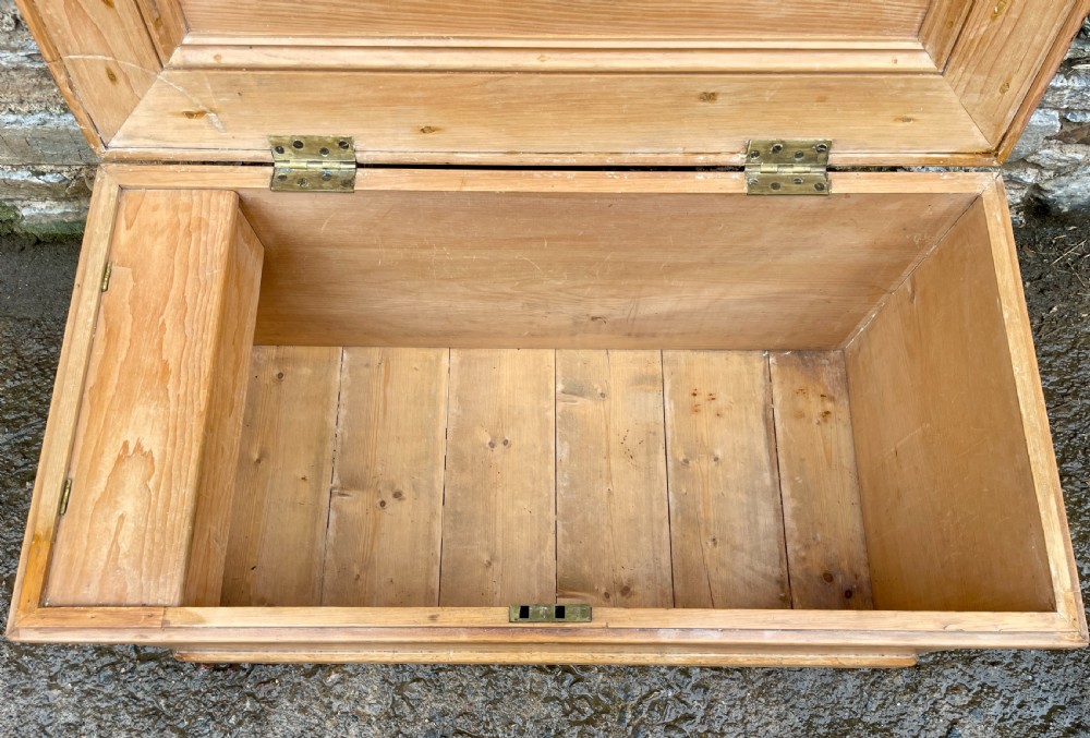 Victorian Pine Blanket Box View XI