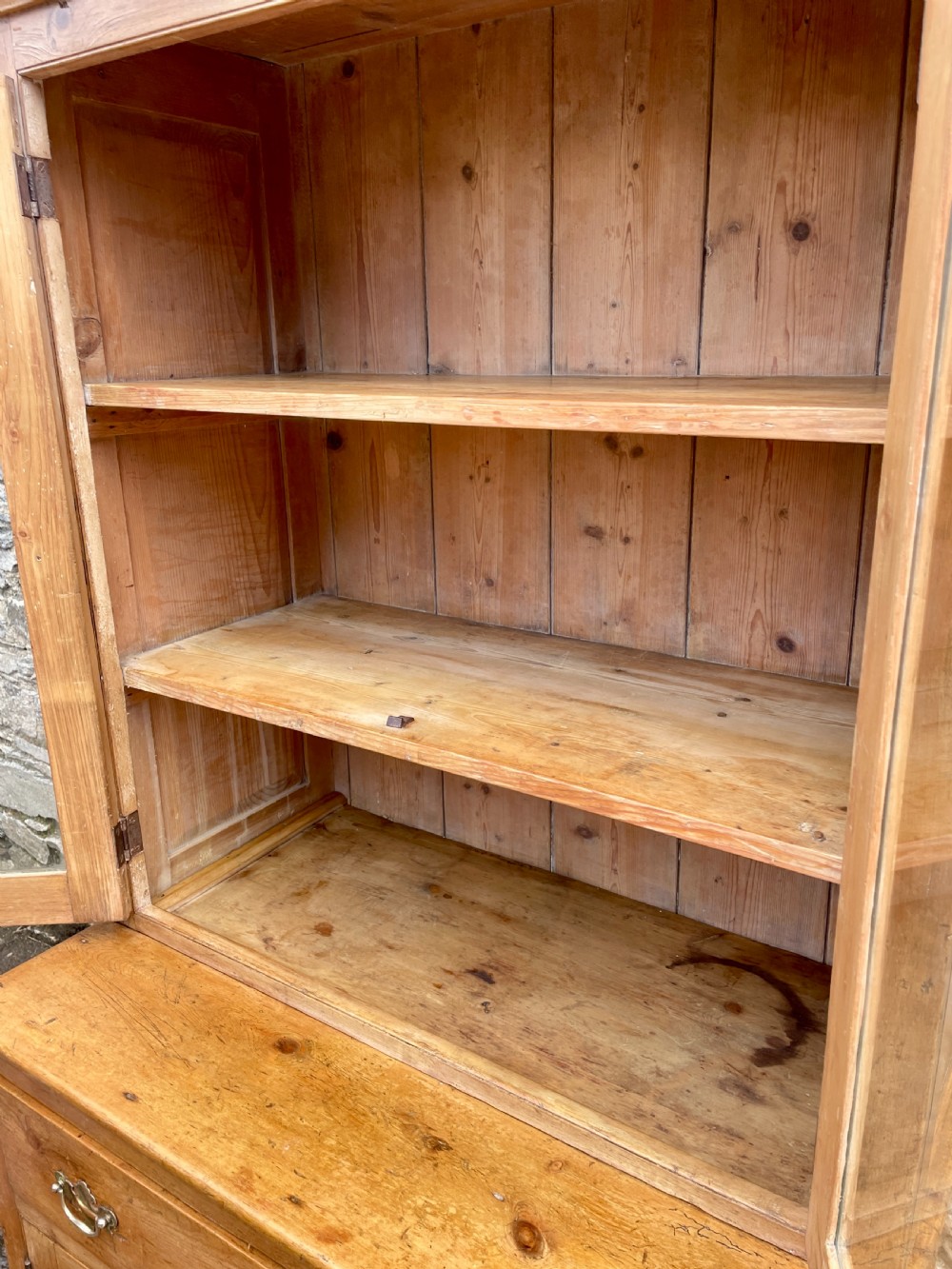 Small Antique Pine Dresser View XI